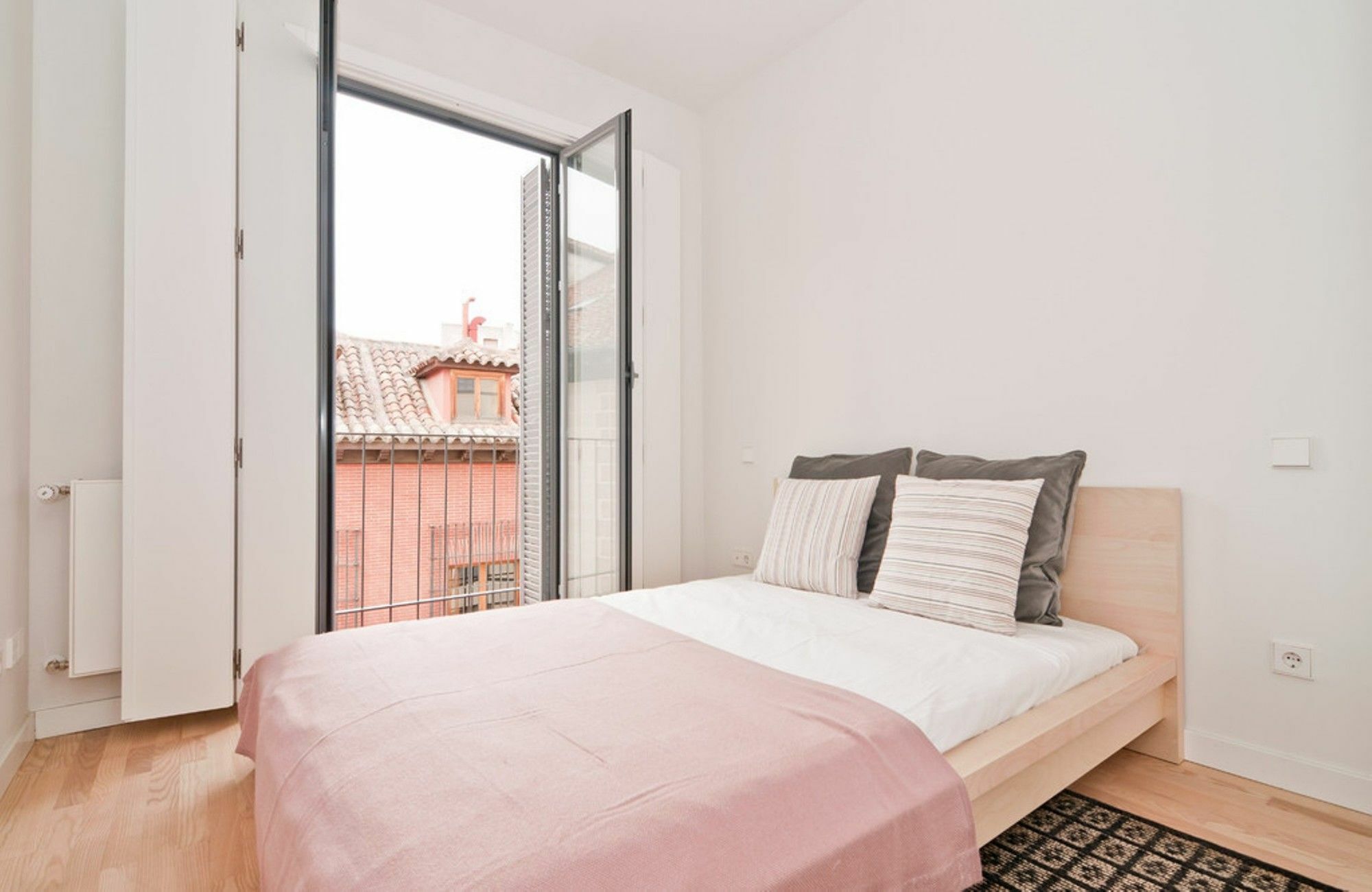 Smartrental Madrid Puerta Del Sol Exteriör bild